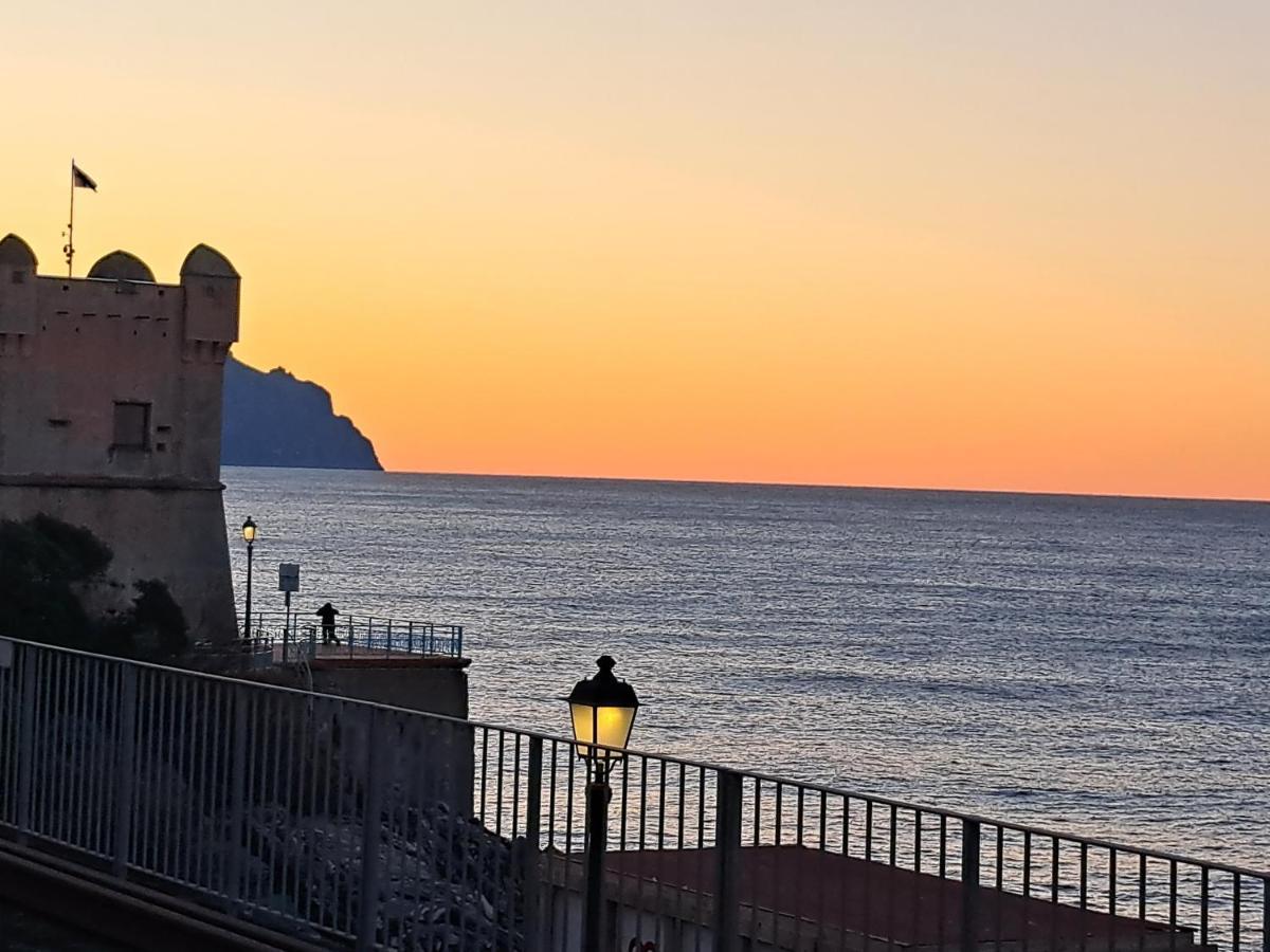 In Piazzetta A Nervi Apartment Genoa Luaran gambar